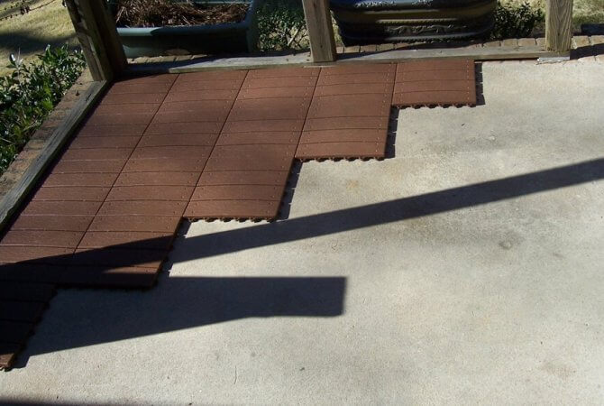 The Difference Between Co-extruded Plastic Wood Flooring And Conventional Generation Plastic Wood Flooring